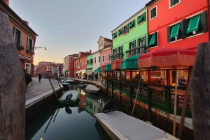 Venice: Murano and Burano Guided Tour by Private Boat