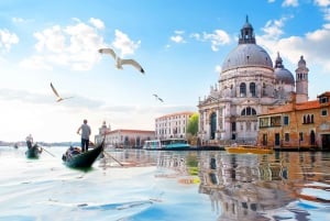 Venice: Murano and Burano Half-Day Lagoon Trip