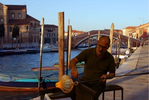 Venetsia: Muranon lasinpuhallusesitys – Made in Italy -taide ja kävely