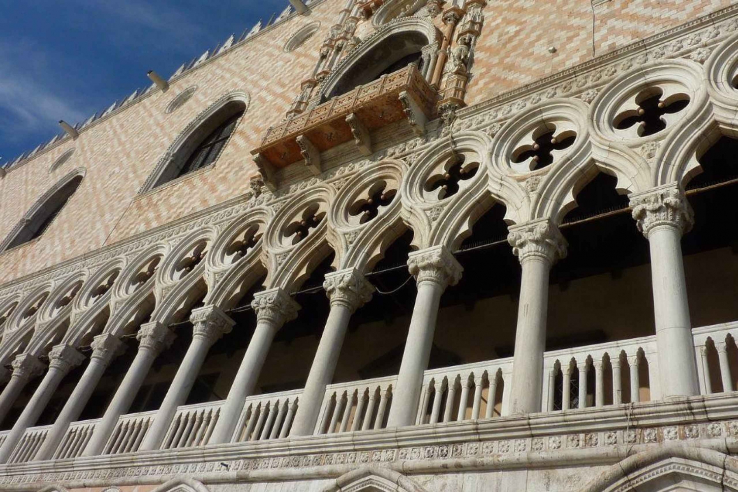 Venice Must-See: St.Mark's Basilica, Doge's Palace & Gondola
