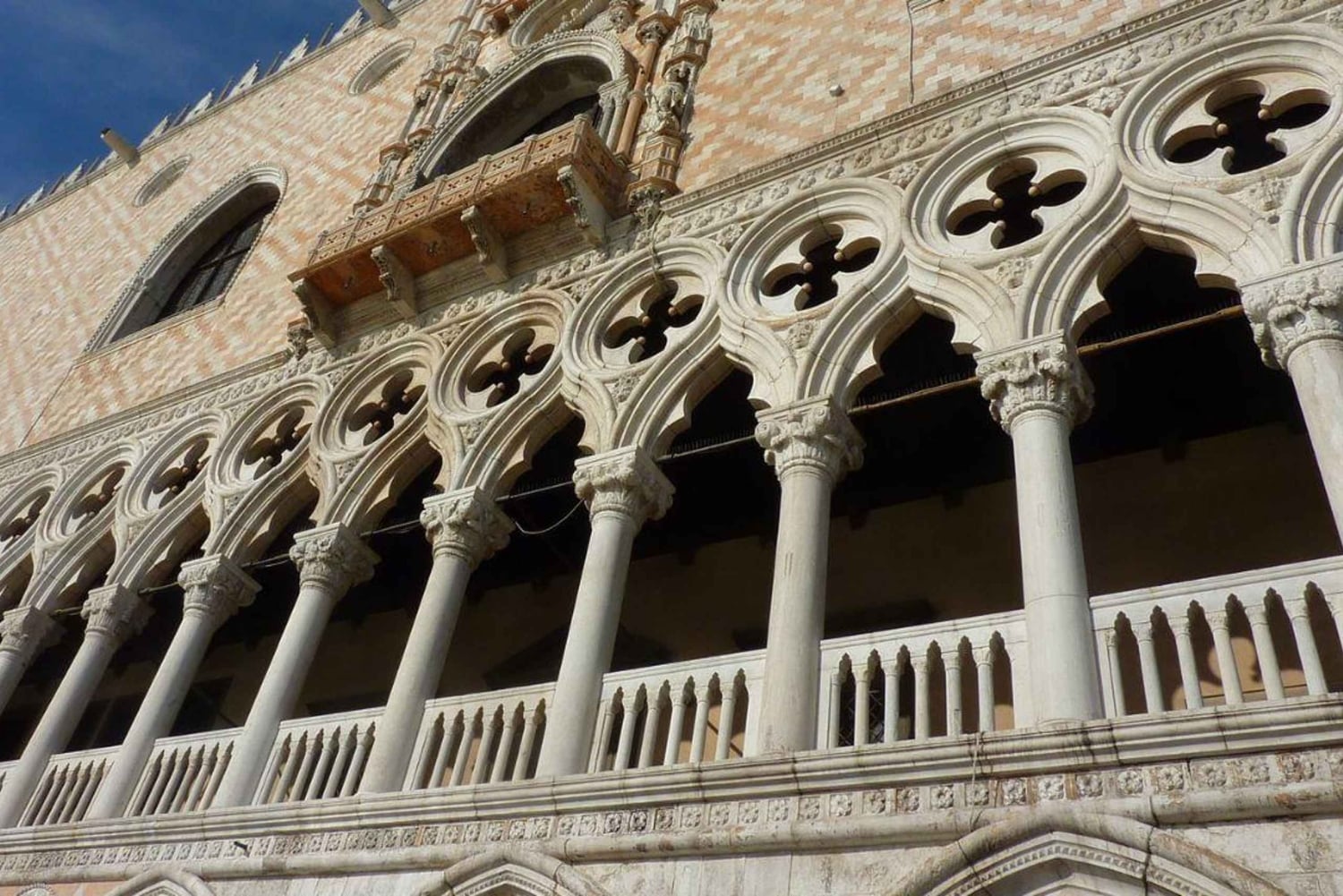 Venice Must-See: St.Mark's Basilica, Doge's Palace & Gondola