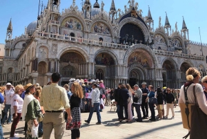 Venice Must-See: St.Mark's Basilica, Doge's Palace & Gondola