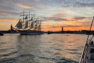 Venice: Night Catamaran Cruise of the Lagoon