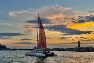 Venezia: Nattkatamarancruise i lagunen
