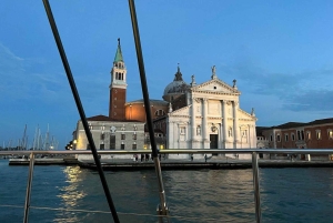 Venezia: Nattkatamarancruise i lagunen