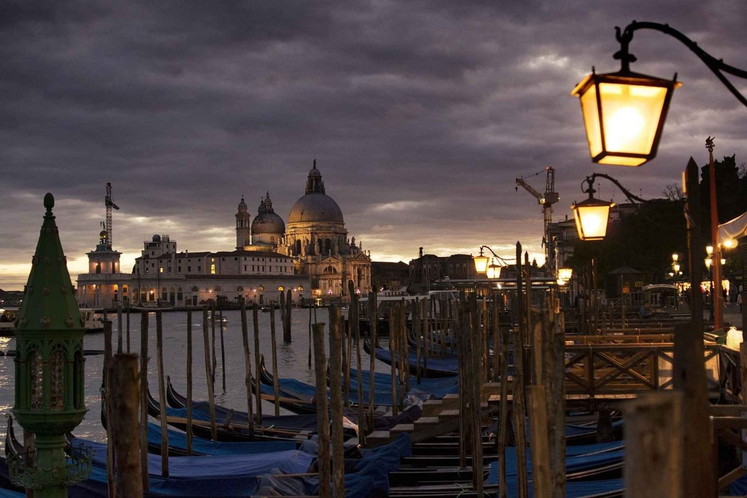 Venedig - en natt Guidad stadsvandring på kvällstur till stadens höjdpunkter