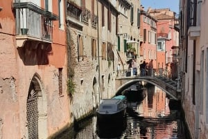 Najlepsze atrakcje Wenecji podczas wycieczki po mniej znanych zakątkach miasta