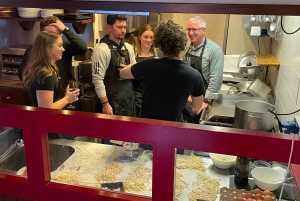 Venise : cours de cuisine, pâtes carbonara et vin