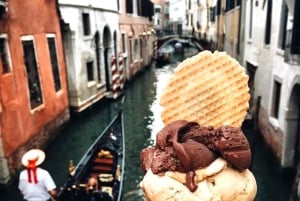 Venecia: clase de pasta con vino y helado