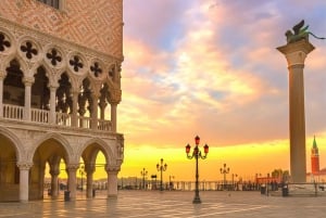 Venezia: Tour privato VIP con giro in gondola e Palazzo Ducale