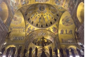 Wenecja: Prywatny wieczorny spacer z wejściem VIP do Bazyliki św. Marka