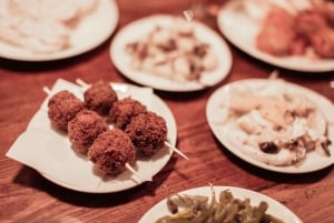 Venetsia: Cannaregio: Yksityinen iltakierros w/ Drinks & Bites in Cannaregio