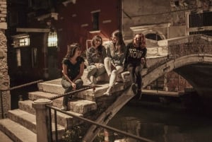 Venetsia: Cannaregio: Yksityinen iltakierros w/ Drinks & Bites in Cannaregio