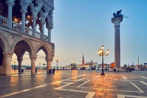 Venedig: Privat exklusiv historisk rundtur med en lokal expert.