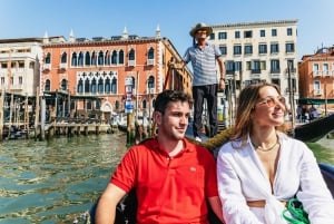 Venice: Private Gondola Ride along Grand Canal