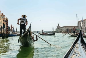 Venice: Private Gondola Ride along Grand Canal