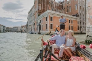 Venise : Promenade en gondole privée avec séance photo