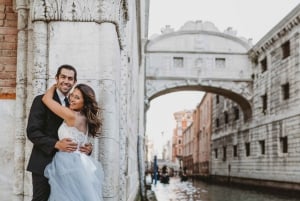 Venise : Promenade en gondole privée avec séance photo