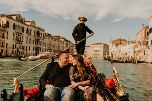 Veneza: passeio de gôndola particular com fotógrafo profissional