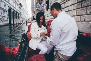 Veneza: passeio de gôndola particular com fotógrafo profissional