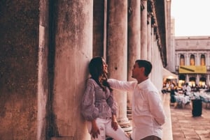 Venise : Promenade en gondole privée avec un photographe professionnel