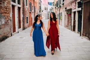 Venise : Promenade en gondole privée avec un photographe professionnel