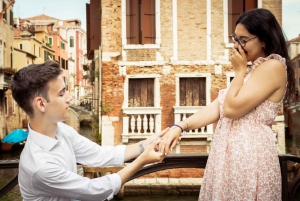 Venice: Private Photoshoot for Your Marriage Proposal