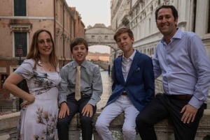 Venice: Private Photoshoot with a Professional Photographer