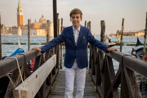 Venice: Private Photoshoot with a Professional Photographer