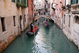 Venice: Private Tour with Doge's Palace, St. Mark's, Gondola