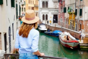 Venice: Private Walking Tour, Doges Palace and Gondola Ride