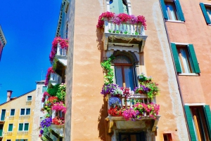 Venice: Private Walking Tour with Optional Gondola Ride