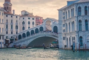 Venedig: Private Rundgang mit optionaler Gondelfahrt