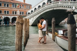 Venice: Professional photoshoot at the Rialto Bridge