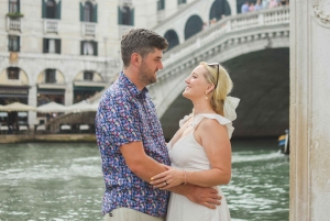 Venice: Professional Photoshoot at the Rialto Bridge