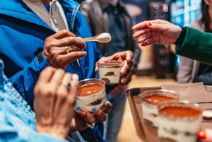 ヴェネツィアリアルト市場食とワインのランチタイムツアー