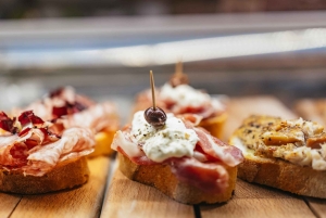 ヴェネツィアリアルト市場食とワインのランチタイムツアー