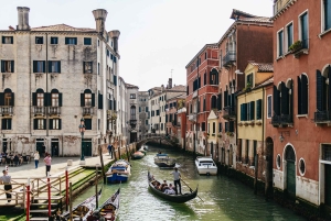 ヴェネツィアリアルト市場食とワインのランチタイムツアー