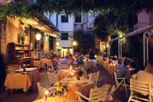 Venecia: Visita romántica en góndola y cena para dos