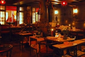 Venice: Romantic Gondola tour and Dinner for two