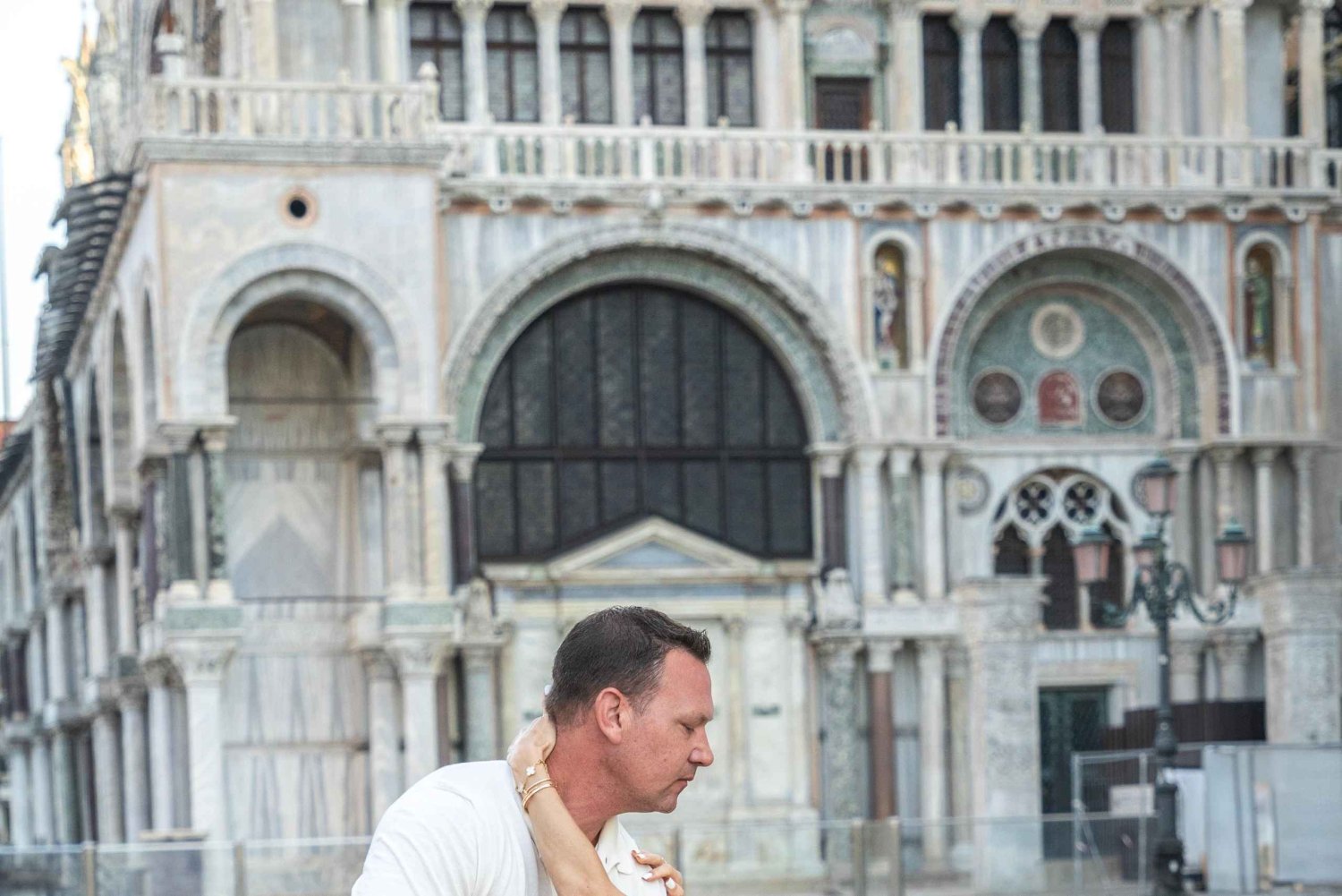 Venice: Romantic Photoshoot with Optional Gondola Ride