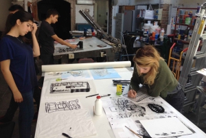Veneza: Oficina de serigrafia em um ateliê histórico