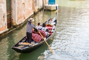 Venezia: Felles gondoltur over Canal Grande