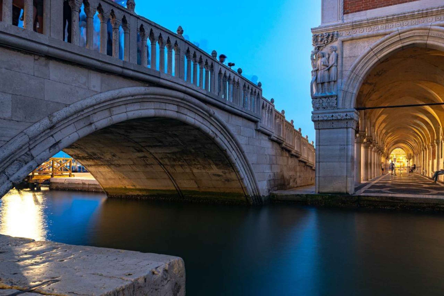 Venice: Shared Gondola Ride at Sunset
