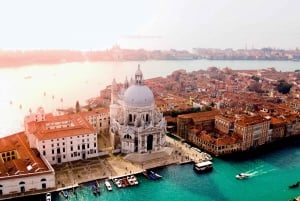 Venedig: Gemeinsame Gondelfahrt durch die Lagunenstadt