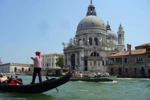 Venedig: Gemeinsame Gondelfahrt durch die Lagunenstadt