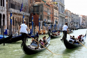 Venice: Shared Gondola Ride