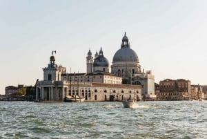 Venice: Shared Water Taxi Transfer to Marco Polo Airport