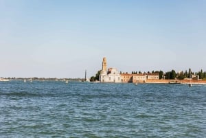 Venice: Shared Water Taxi Transfer to Marco Polo Airport