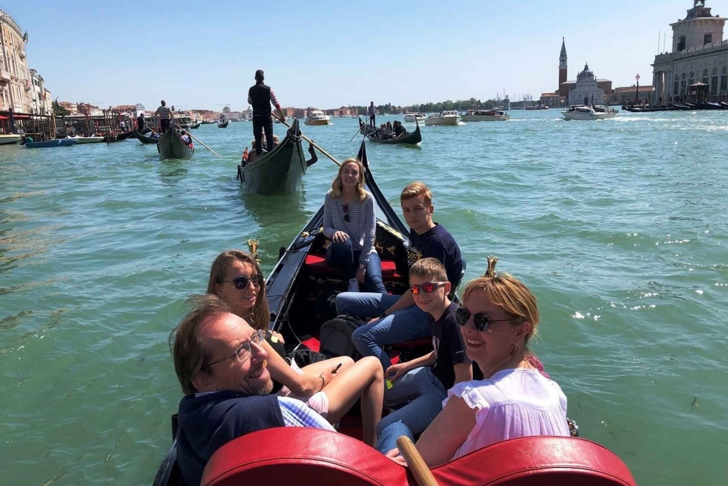 Venice: St. Mark’s Basilica and Gondola Combo Tour